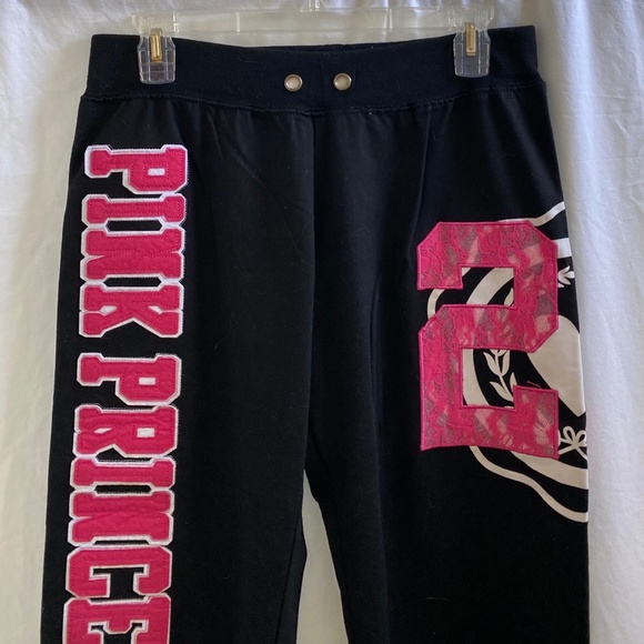 Capri Logger Sweatpants Size: Large - Picture 3 of 9